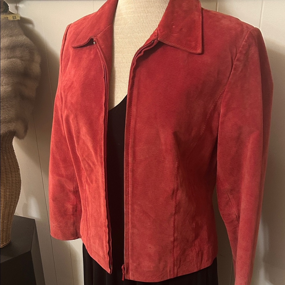 Chic Women's Red Suede Blazer